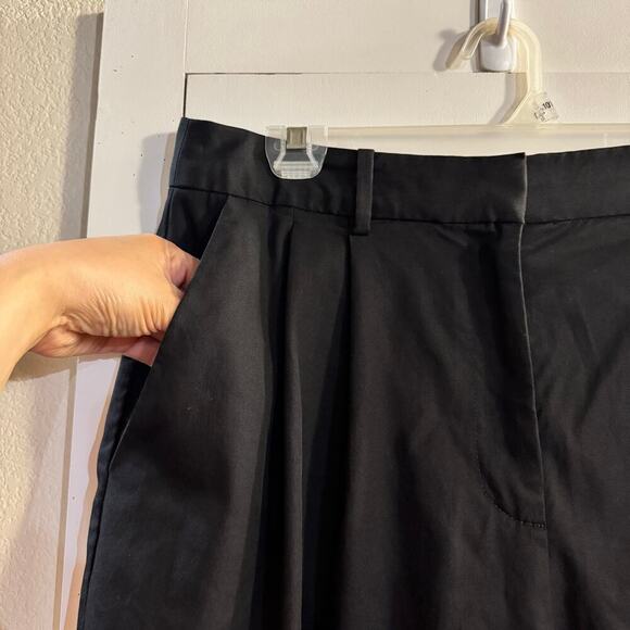 Derek Lam 10 Crosby Dax Pleated Bermuda Tencel Blend Black Shorts Size 12 - Picture 5 of 7